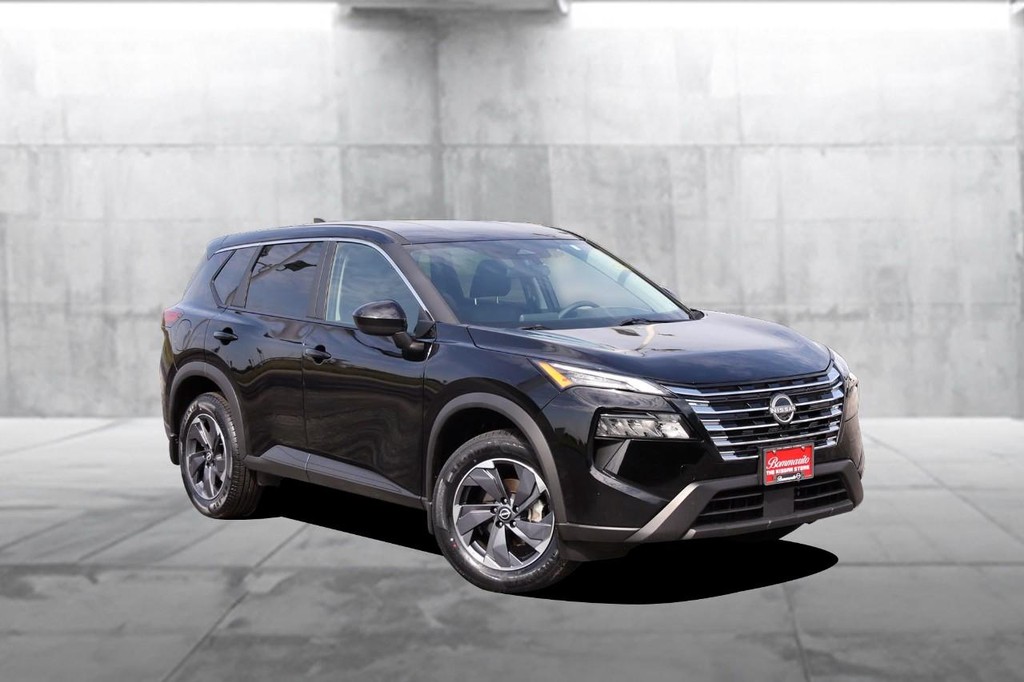 Nissan Rogue Vehicle Image 02