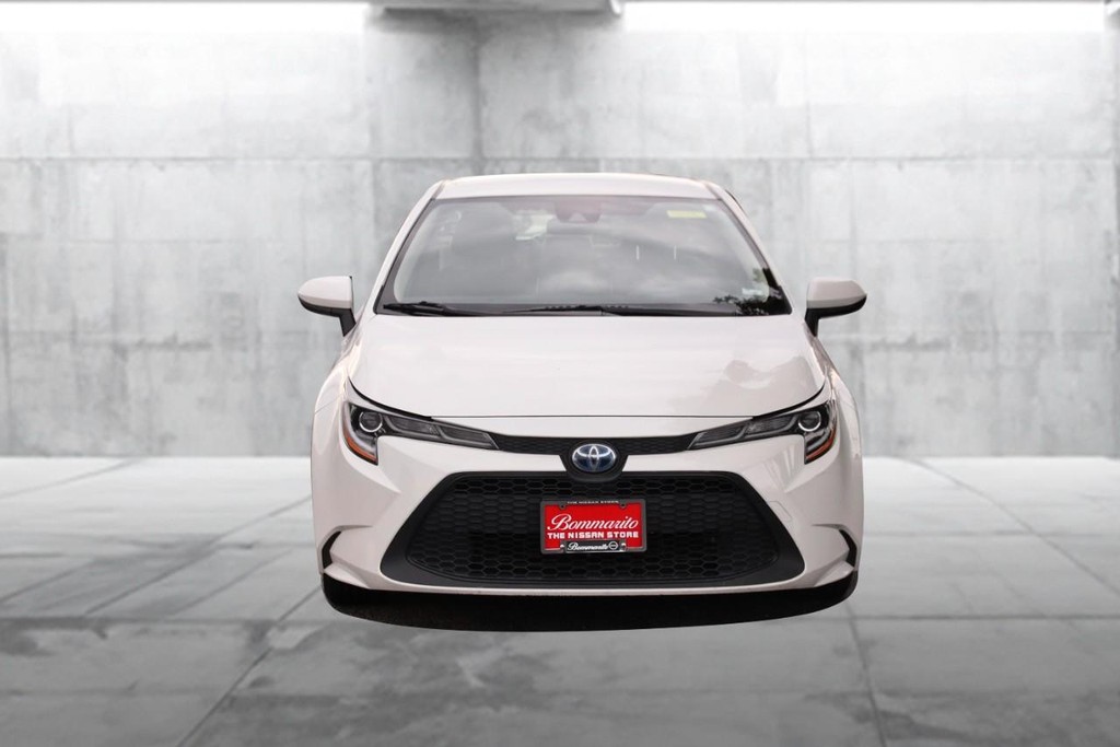 Toyota Corolla Vehicle Full-screen Gallery Image 4