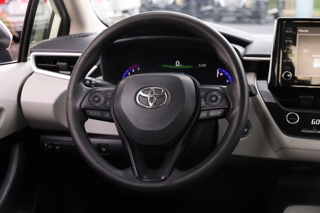 Toyota Corolla Vehicle Full-screen Gallery Image 23