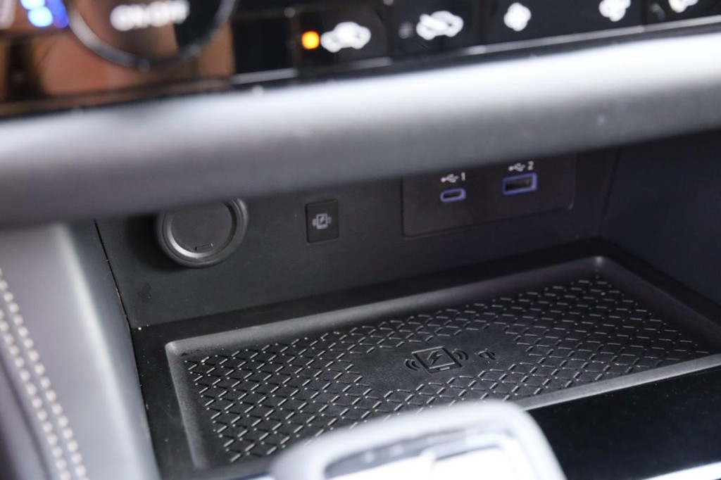 Nissan Pathfinder Vehicle Image 22