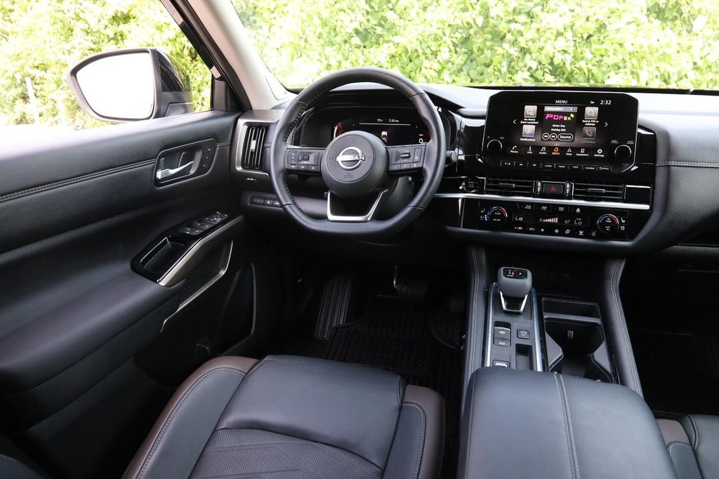 Nissan Pathfinder Vehicle Image 27
