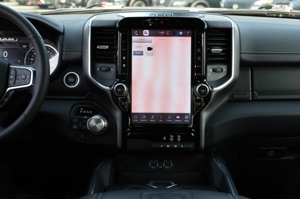 Ram 1500 Vehicle Image 24