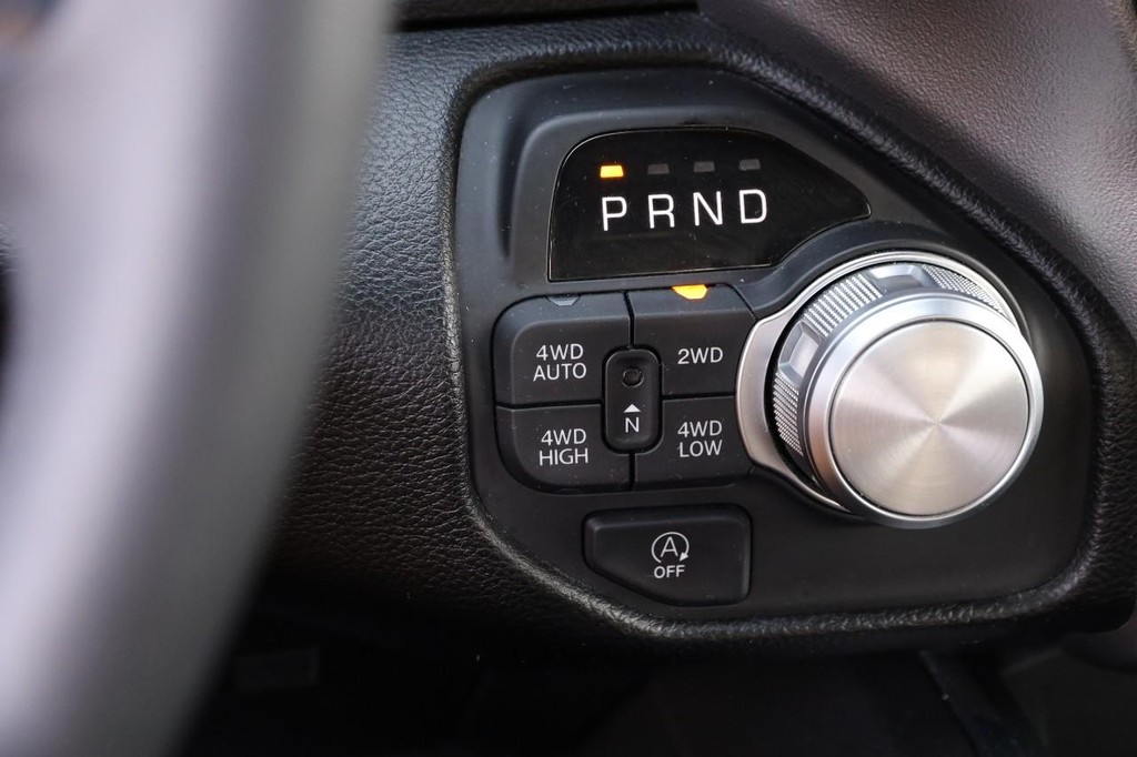 Ram 1500 Vehicle Image 15