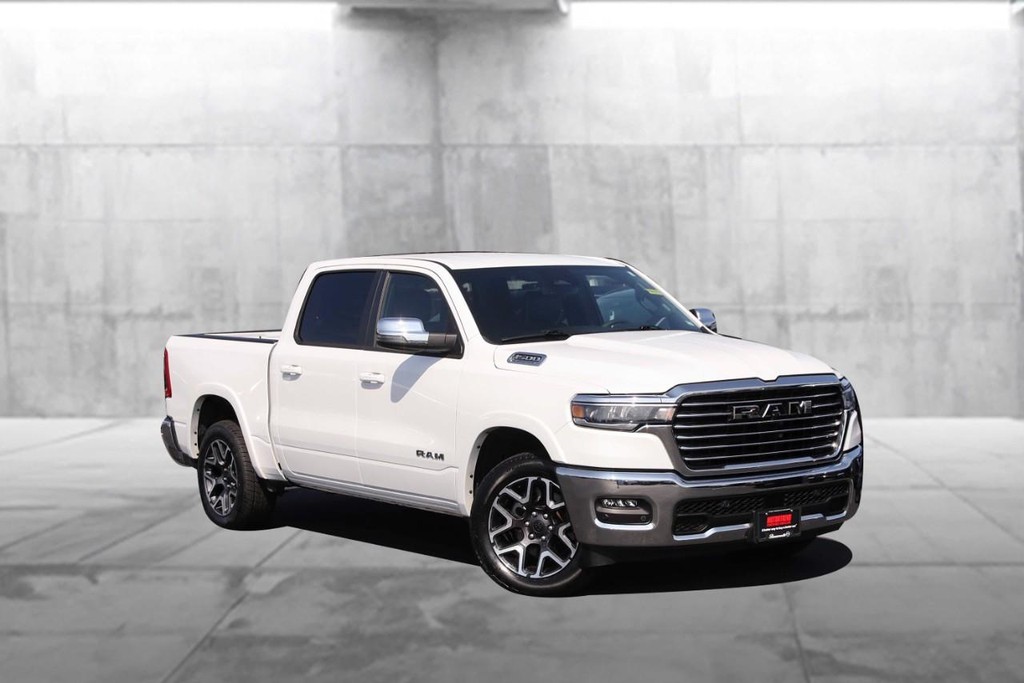 Ram 1500 Vehicle Image 02