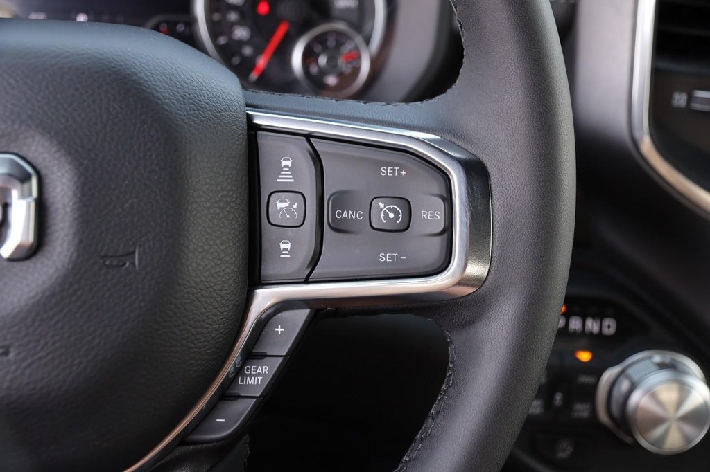 Ram 1500 Vehicle Image 12