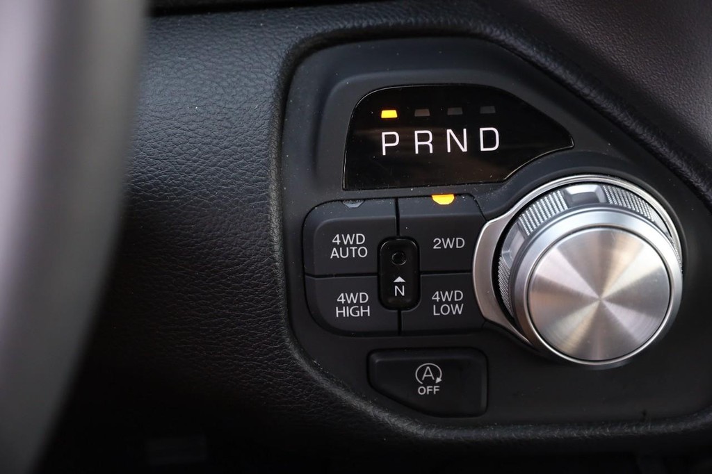 Ram 1500 Vehicle Image 15