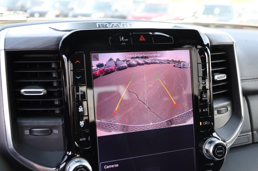 Ram 1500 Vehicle Image 18