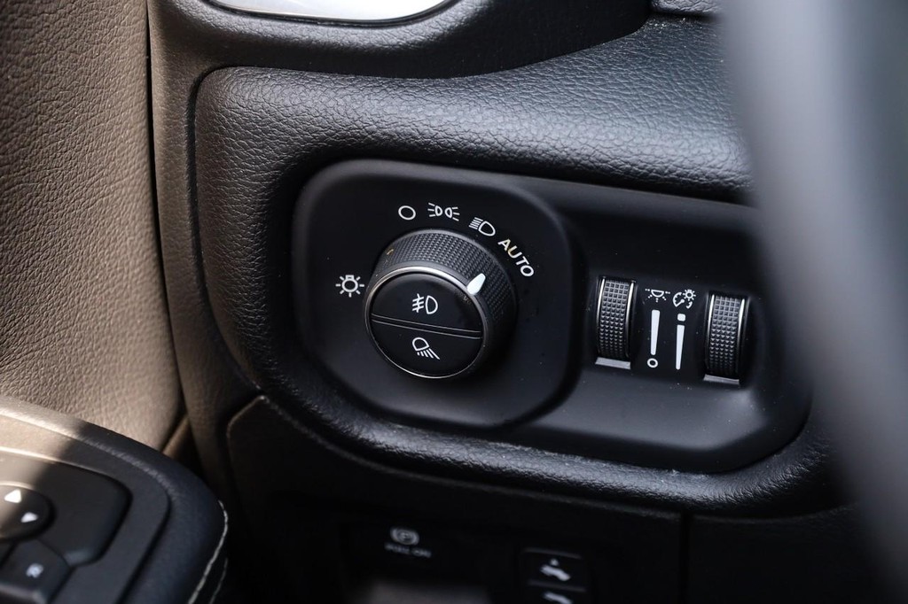 Ram 1500 Vehicle Image 20