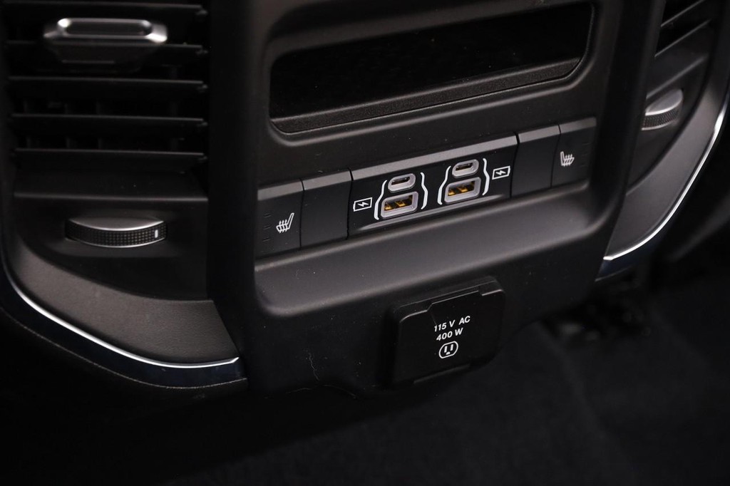 Ram 1500 Vehicle Image 26