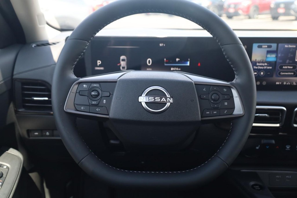 Nissan Sentra Vehicle Image 08
