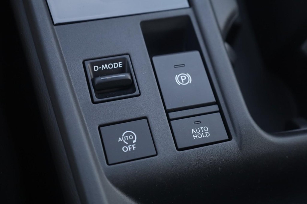 Nissan Sentra Vehicle Image 18