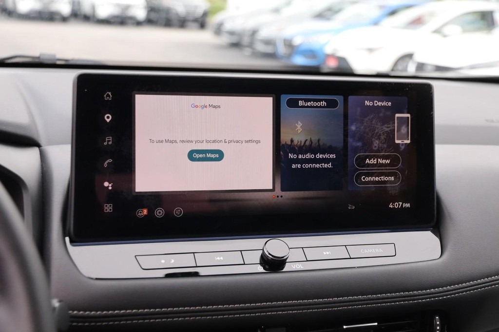Nissan Rogue Vehicle Image 18