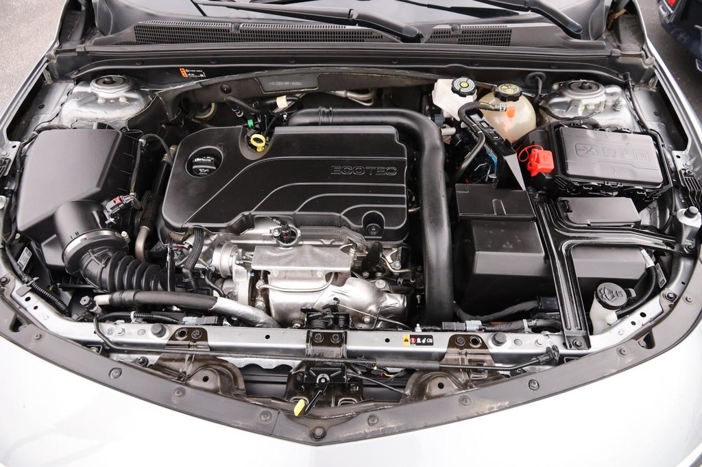 Chevrolet Malibu Vehicle Full-screen Gallery Image 28