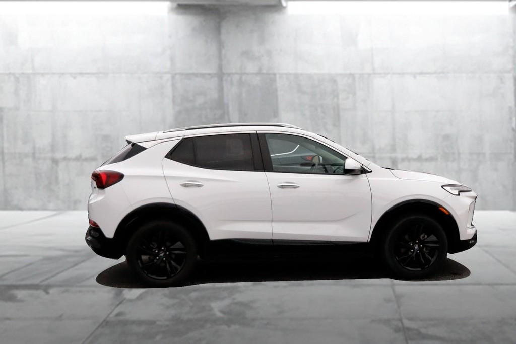 Buick Encore GX Vehicle Image 05