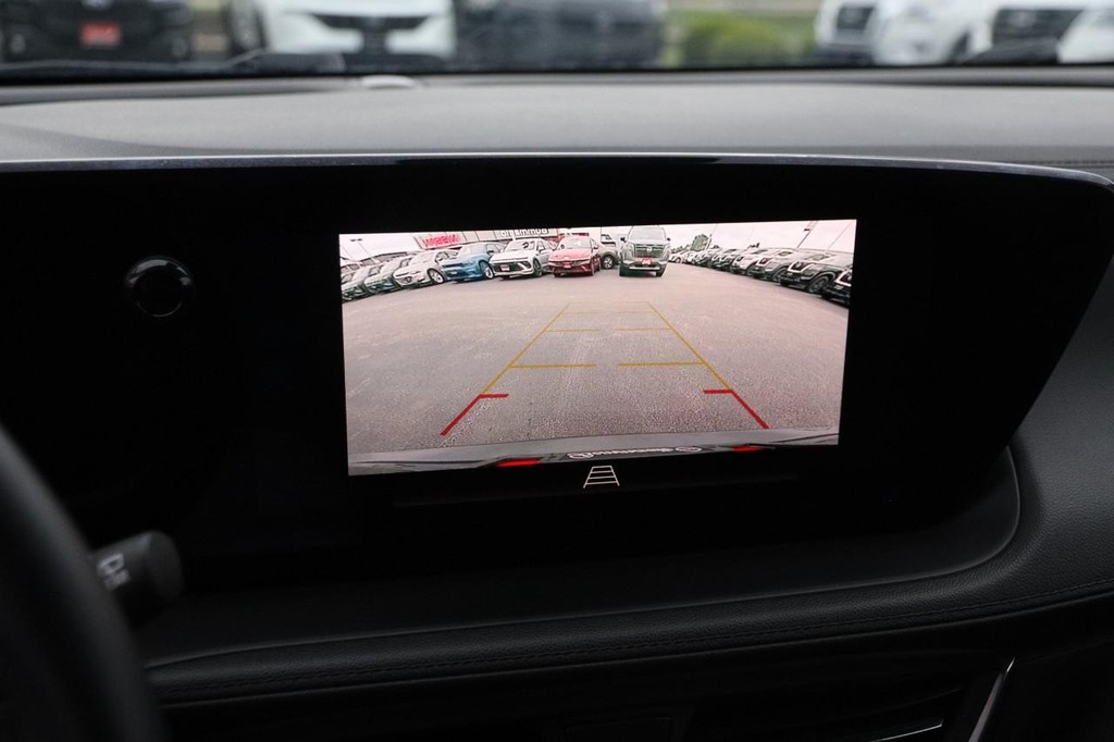 Buick Encore GX Vehicle Image 16