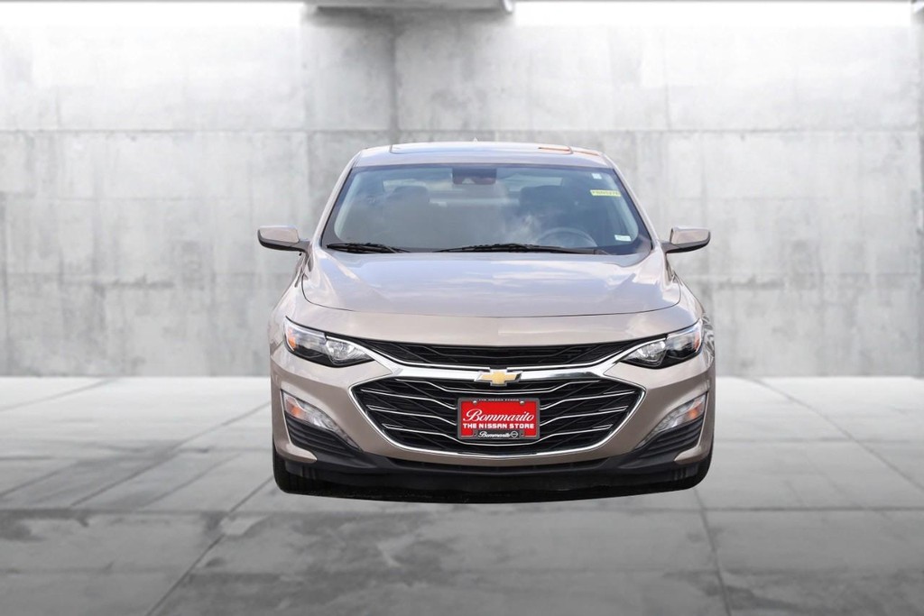 Chevrolet Malibu Vehicle Image 04