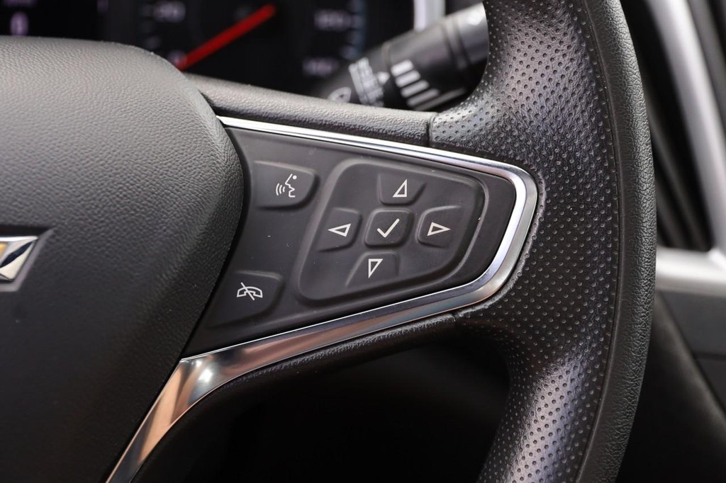 Chevrolet Malibu Vehicle Image 13