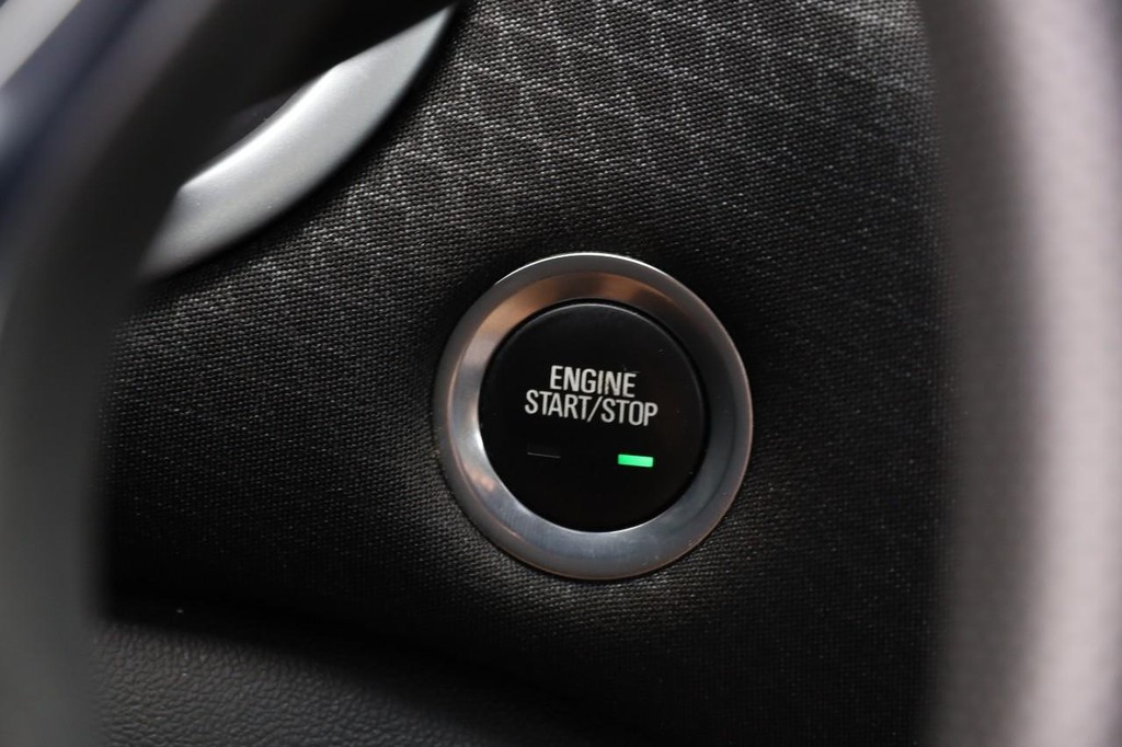 Chevrolet Malibu Vehicle Image 15
