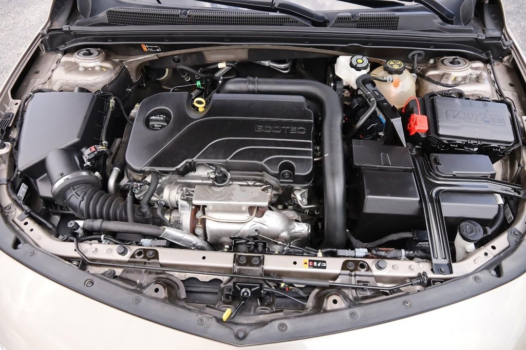 Chevrolet Malibu Vehicle Image 28