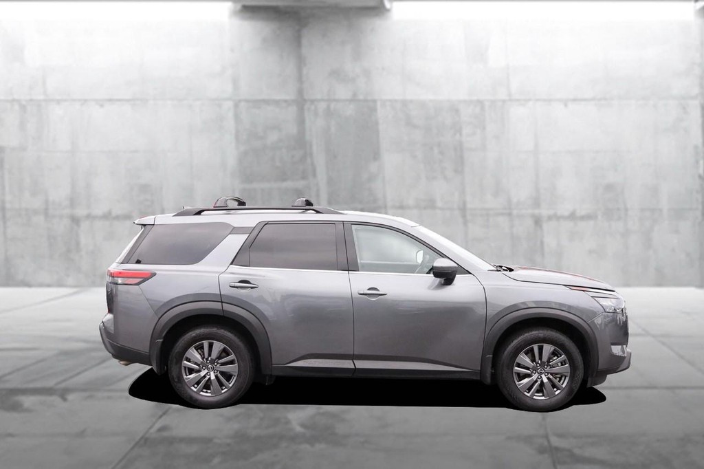 Nissan Pathfinder Vehicle Image 05