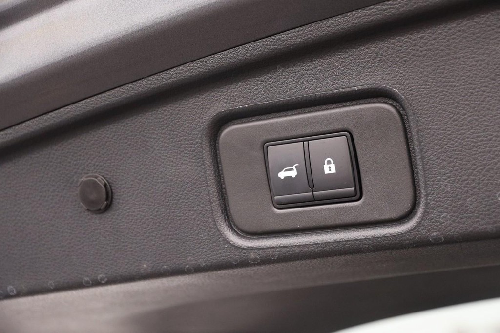 Nissan Pathfinder Vehicle Image 08
