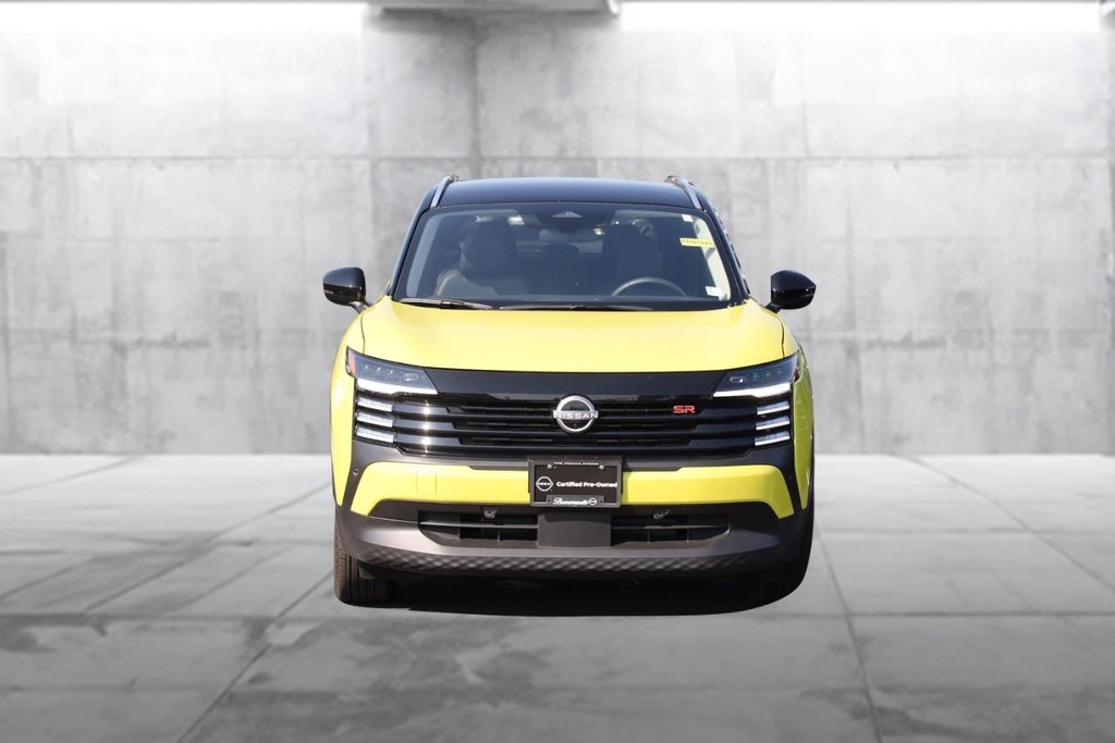 Nissan Kicks Vehicle Image 04