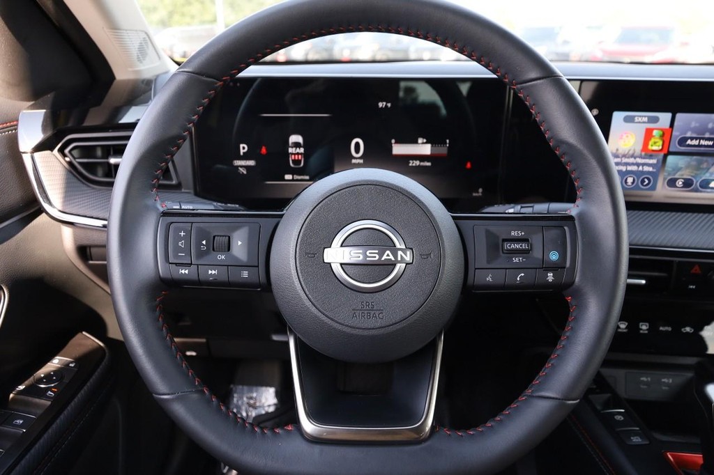 Nissan Kicks Vehicle Image 10