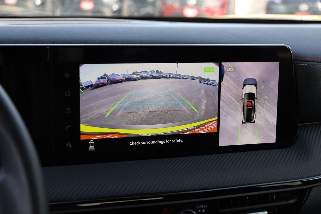 Nissan Kicks Vehicle Image 17
