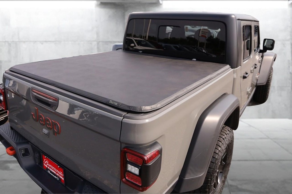 Jeep Gladiator Vehicle Image 07