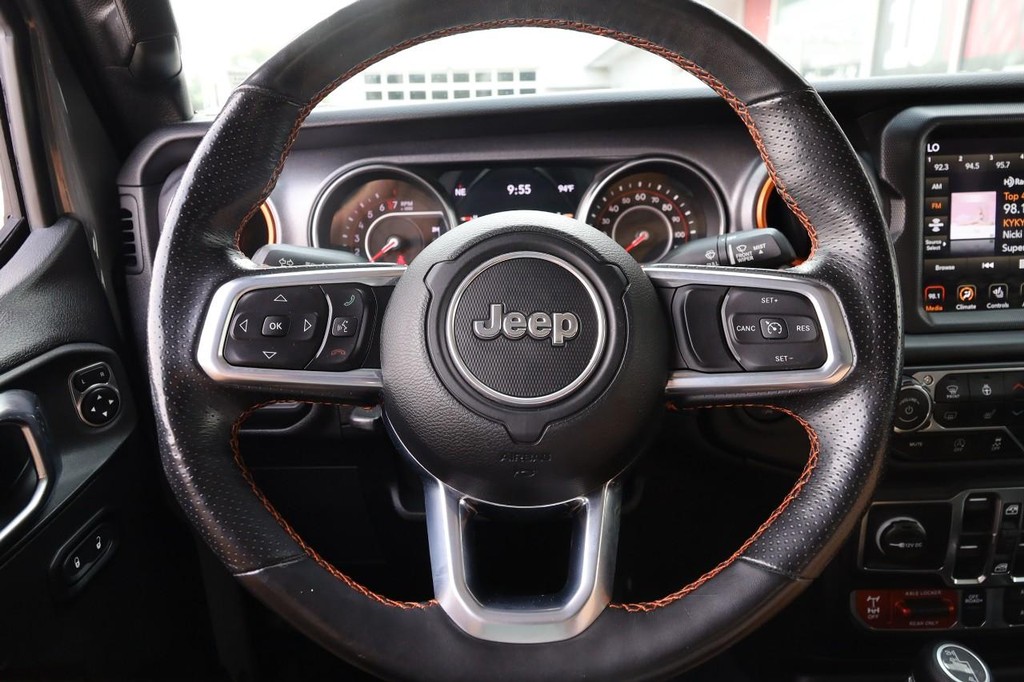 Jeep Gladiator Vehicle Image 10