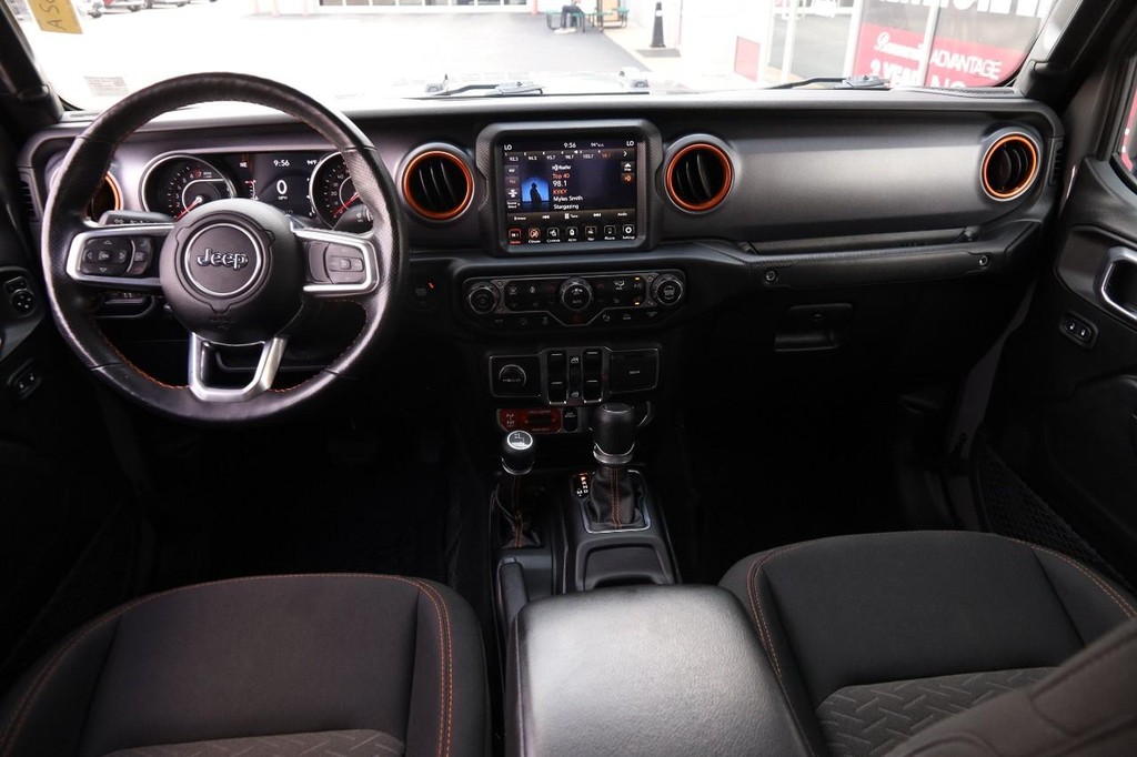 Jeep Gladiator Vehicle Image 22