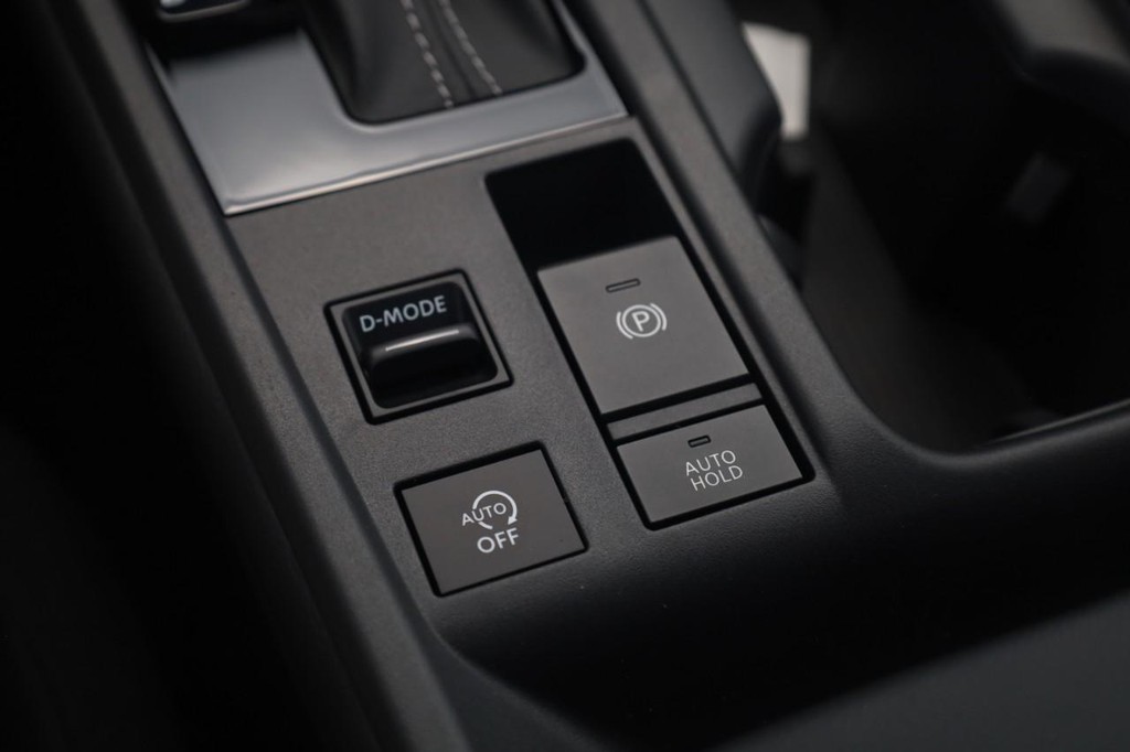 Nissan Sentra Vehicle Image 18