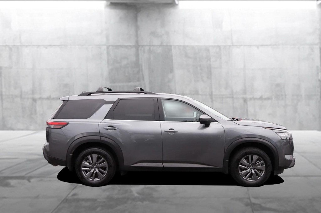 Nissan Pathfinder Vehicle Image 05