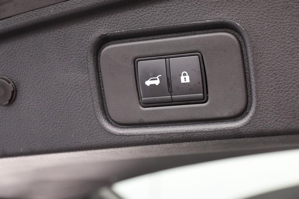 Nissan Pathfinder Vehicle Image 08