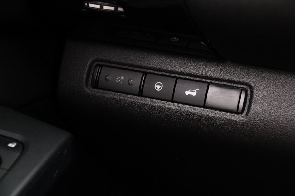 Nissan Pathfinder Vehicle Image 23
