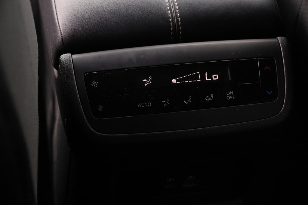 Nissan Pathfinder Vehicle Image 29