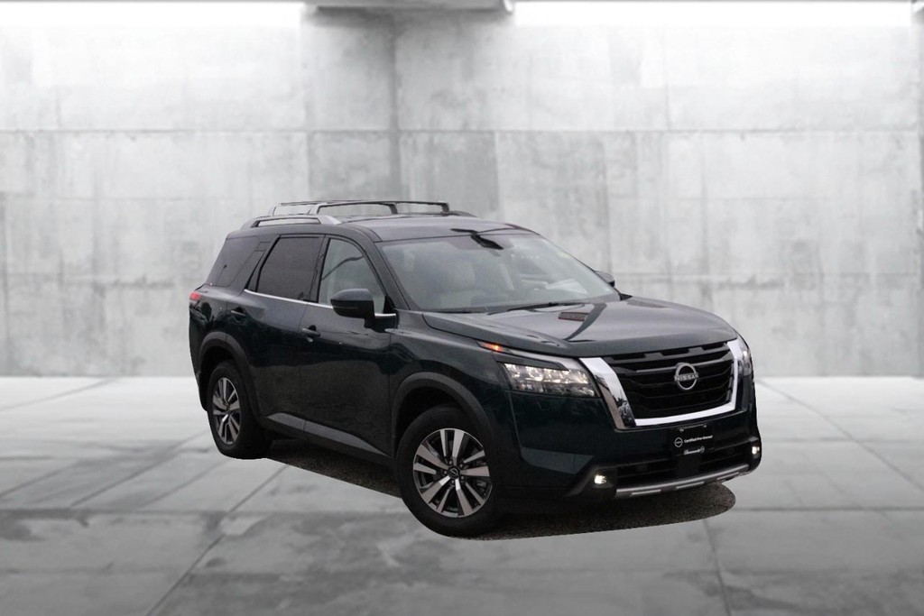 Nissan Pathfinder Vehicle Image 02