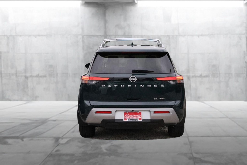 Nissan Pathfinder Vehicle Image 06