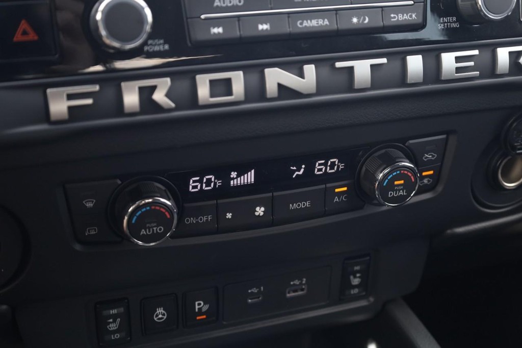 Nissan Frontier Vehicle Image 16