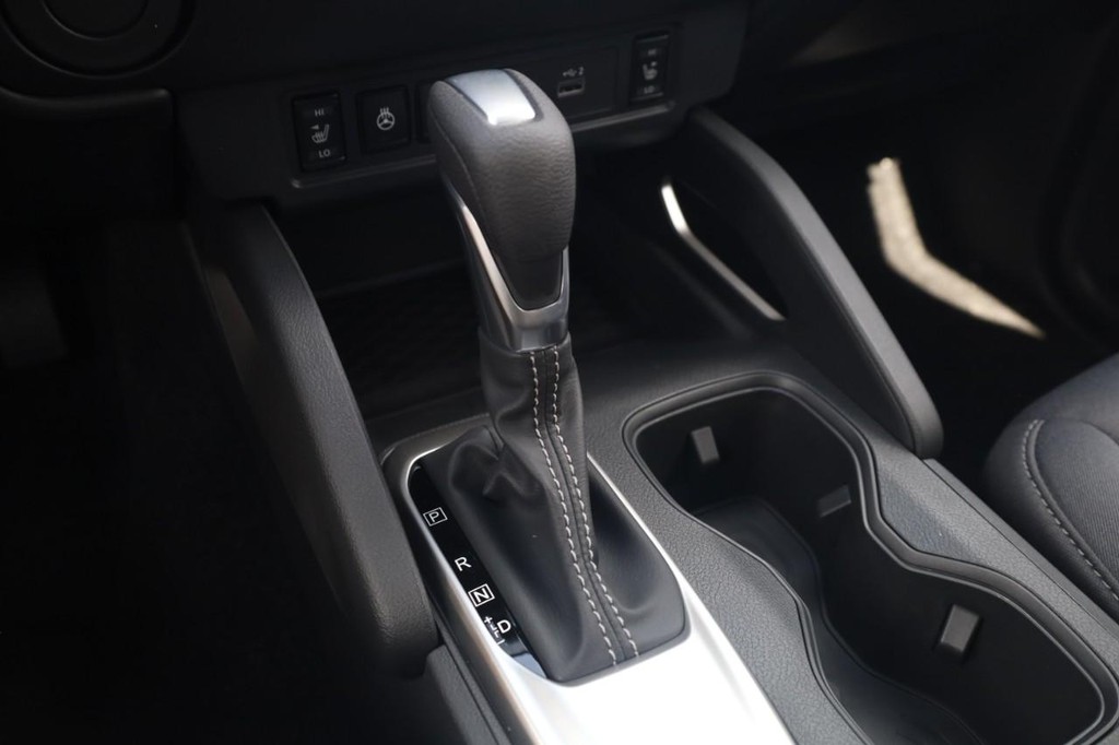 Nissan Frontier Vehicle Image 18