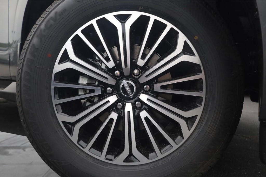 Nissan Armada Vehicle Image 03
