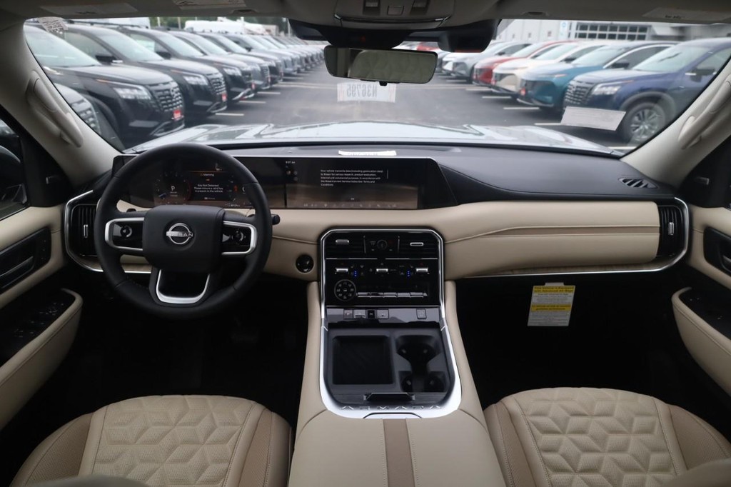 Nissan Armada Vehicle Image 07