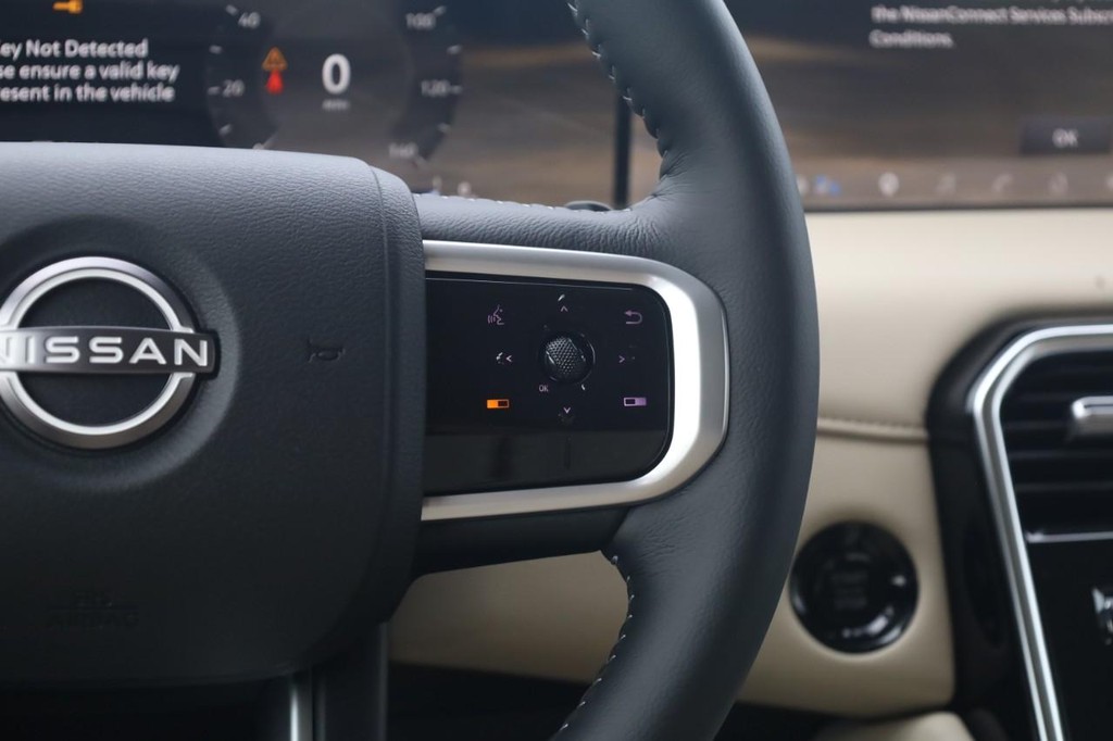 Nissan Armada Vehicle Image 09