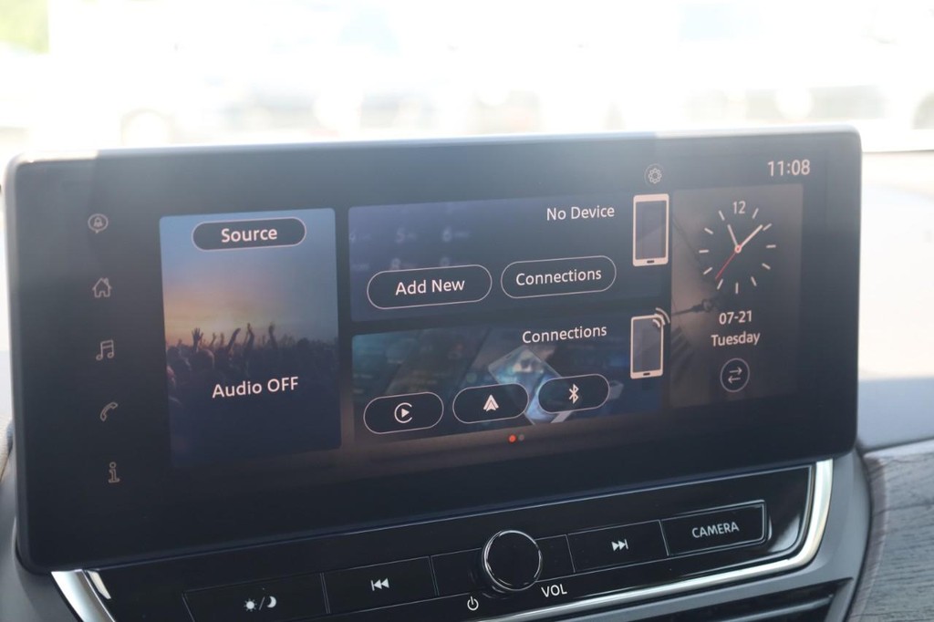 Nissan Altima Vehicle Image 14