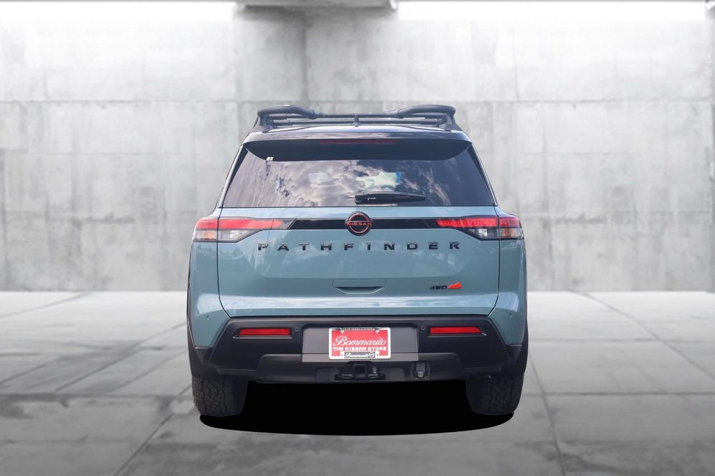 Nissan Pathfinder Vehicle Image 06