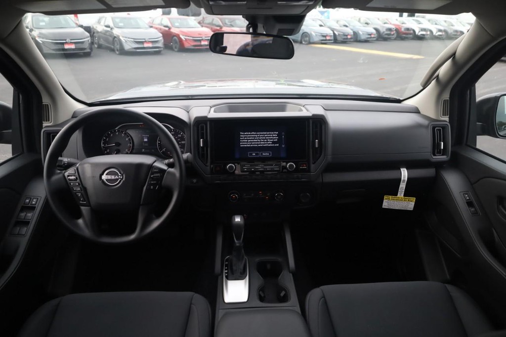 Nissan Frontier Vehicle Image 07