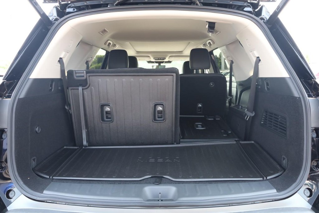 Nissan Pathfinder Vehicle Image 08