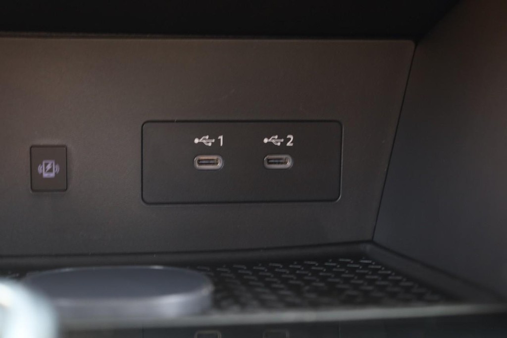 Nissan Pathfinder Vehicle Image 16