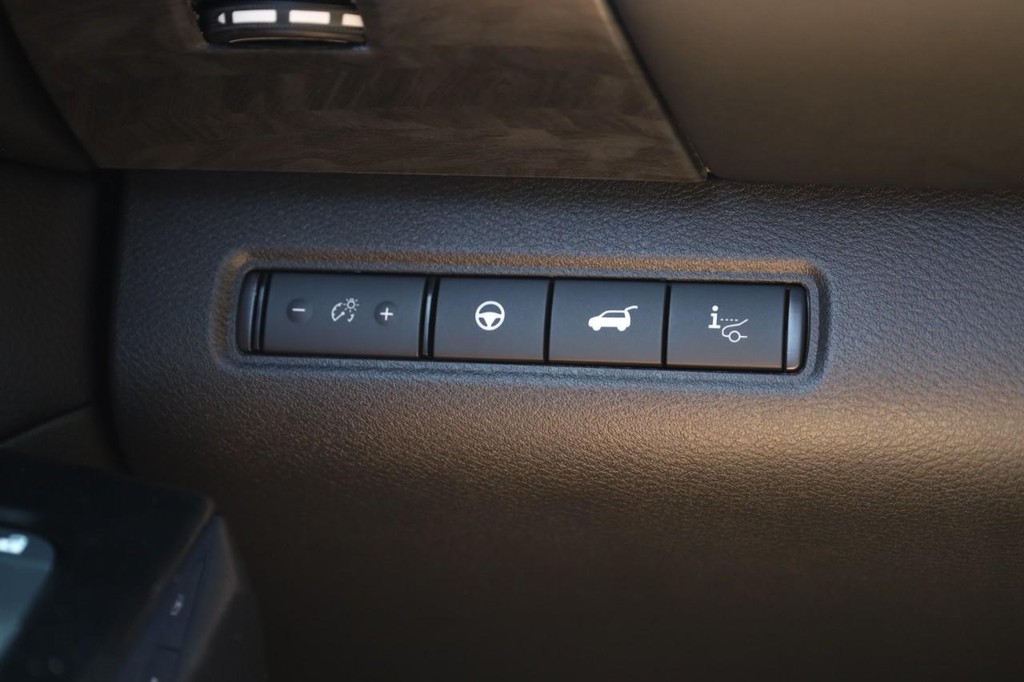 Nissan Pathfinder Vehicle Image 20