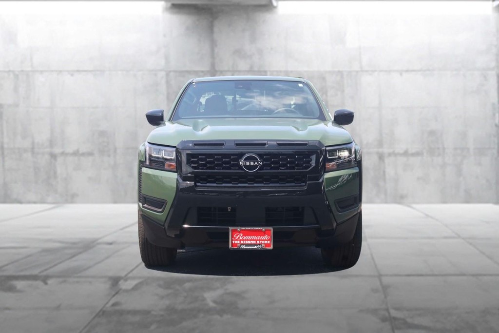 Nissan Frontier Vehicle Image 04